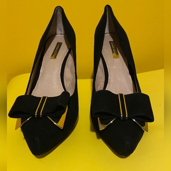 Louise et Cie Shoes - LOUISE et CIE Black Leather Suede Heels Gold Trim Bow Pointed Toe Pump Size: 8B